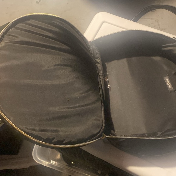 Black patent leather hand bag - Picture 4 of 4